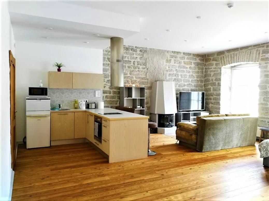 Perfect In Old Town With Parking Apartment *